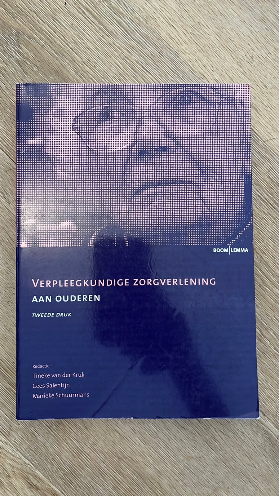 Verpleegkundige zorgverlening aan ouderen, Ophalen, Gelezen, Overige wetenschappen