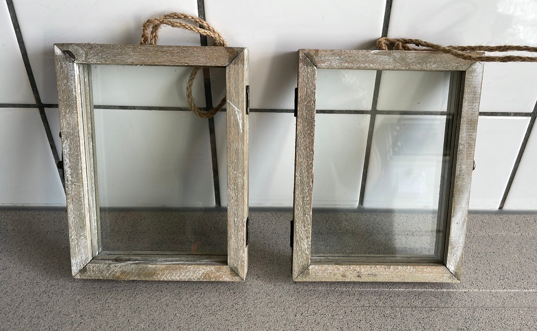 Superleuke houten lijstje glas dubbelzijdig fotolijst, Ophalen of Verzenden, Zo goed als nieuw, Glas, Fotolijst