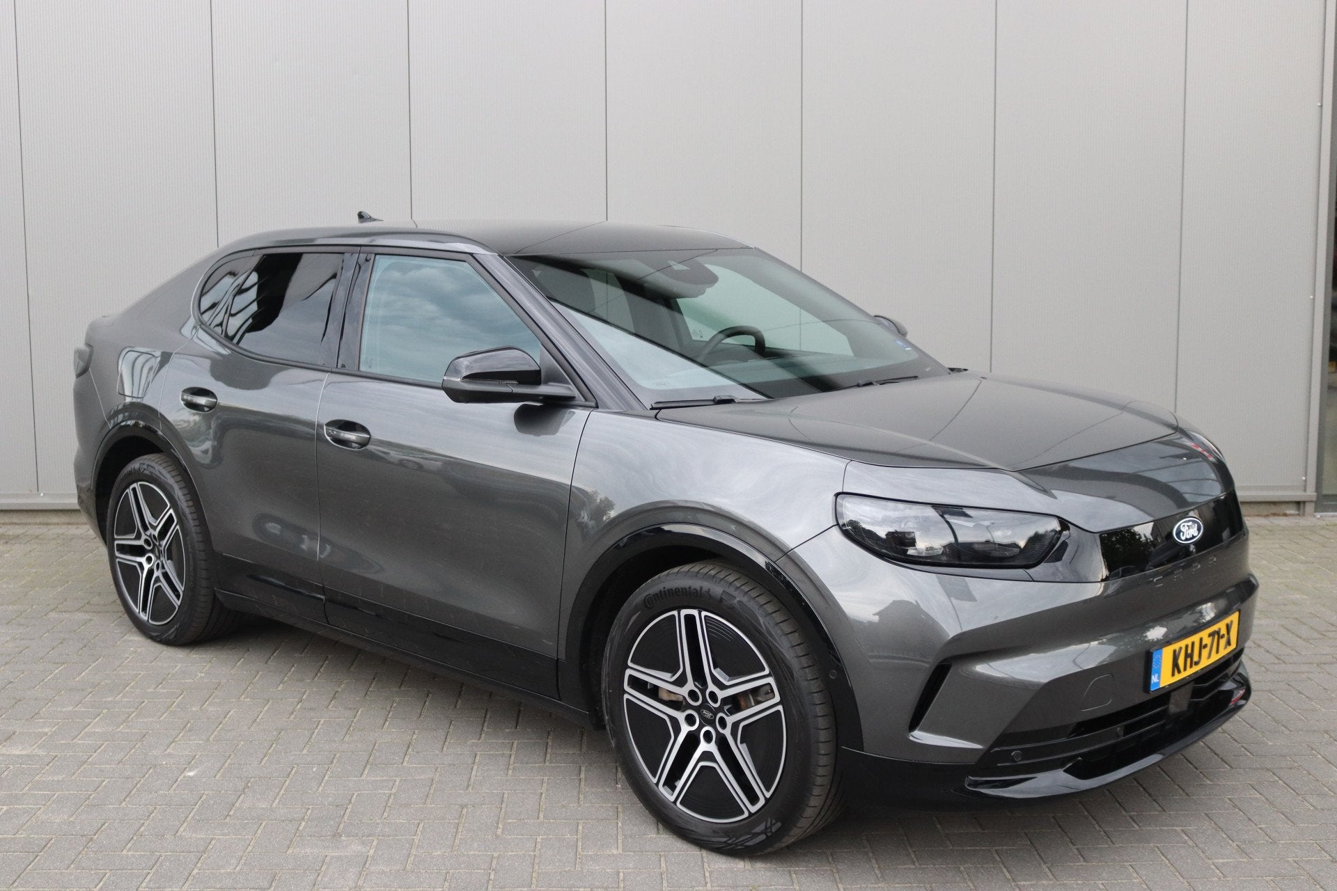 Ford Capri Premium Extended Range 340PK AWD 79 kWh Pano-dak/, Auto's, Dealer onderhouden, Gebruikt, Parkeerassistent, Leder en Stof