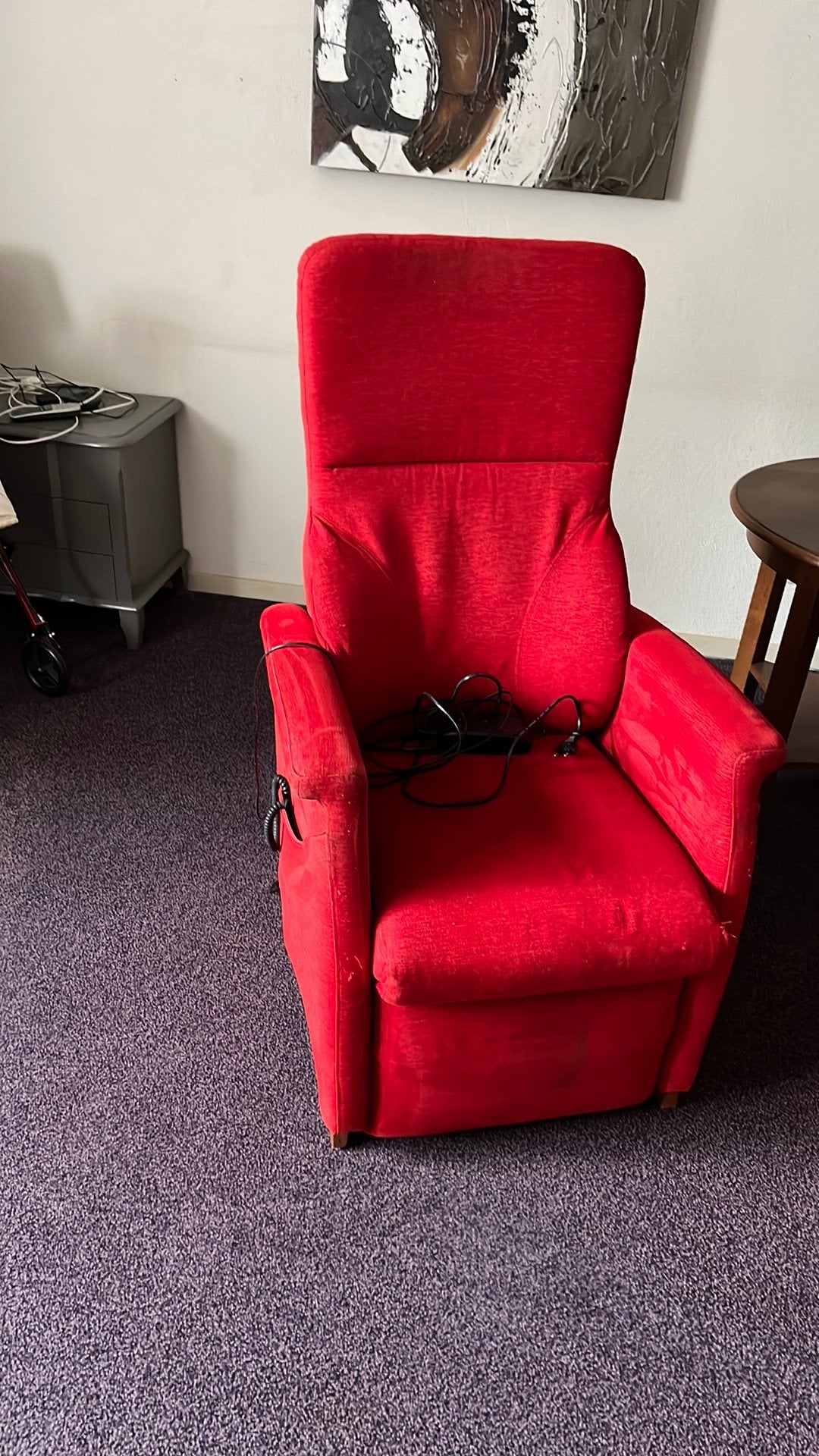 Sta-op stoel rood goedwerkend, Huis en Inrichting, Fauteuils, Ophalen, Zo goed als nieuw, 50 tot 75 cm, Modern