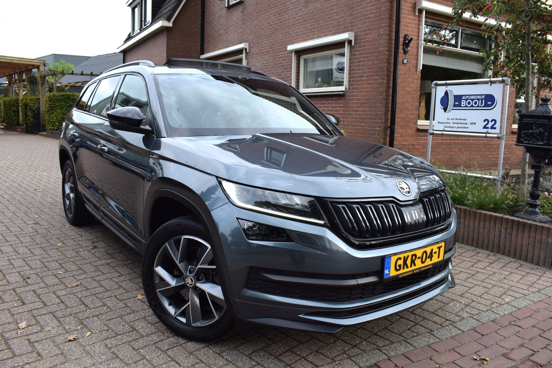Skoda KODIAQ 2.0 TSI 4x4 Sportline 7 PERS/PANODAK/CRUISE/CAM, Auto's, Automaat, 1651 kg, Gebruikt, 14 km/l