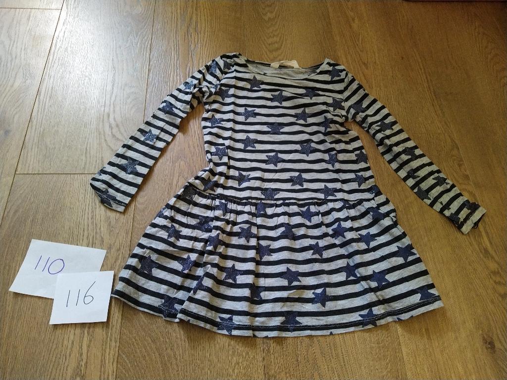 Jurk grijs met sterren 110 / 116, Ophalen of Verzenden, Gebruikt, Meisje, Jurk of Rok
