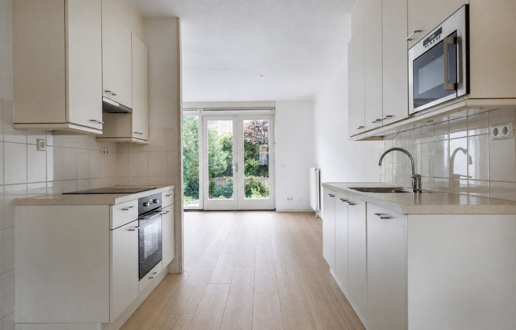Parallel Keuken met Inbouwapparatuur, Huis en Inrichting, Ophalen, Gebruikt, Overige materialen, Wit