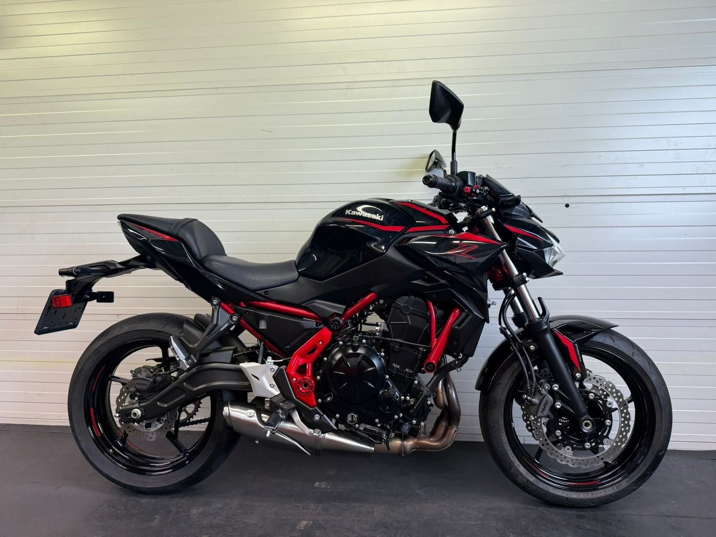 Kawasaki Z650 | 35KW | A2 | Fabrieksgarantie | 1e Eigenaar, Motoren, Motoren | Kawasaki, 2 cilinders, 649 cc, Bedrijf, Onbekend