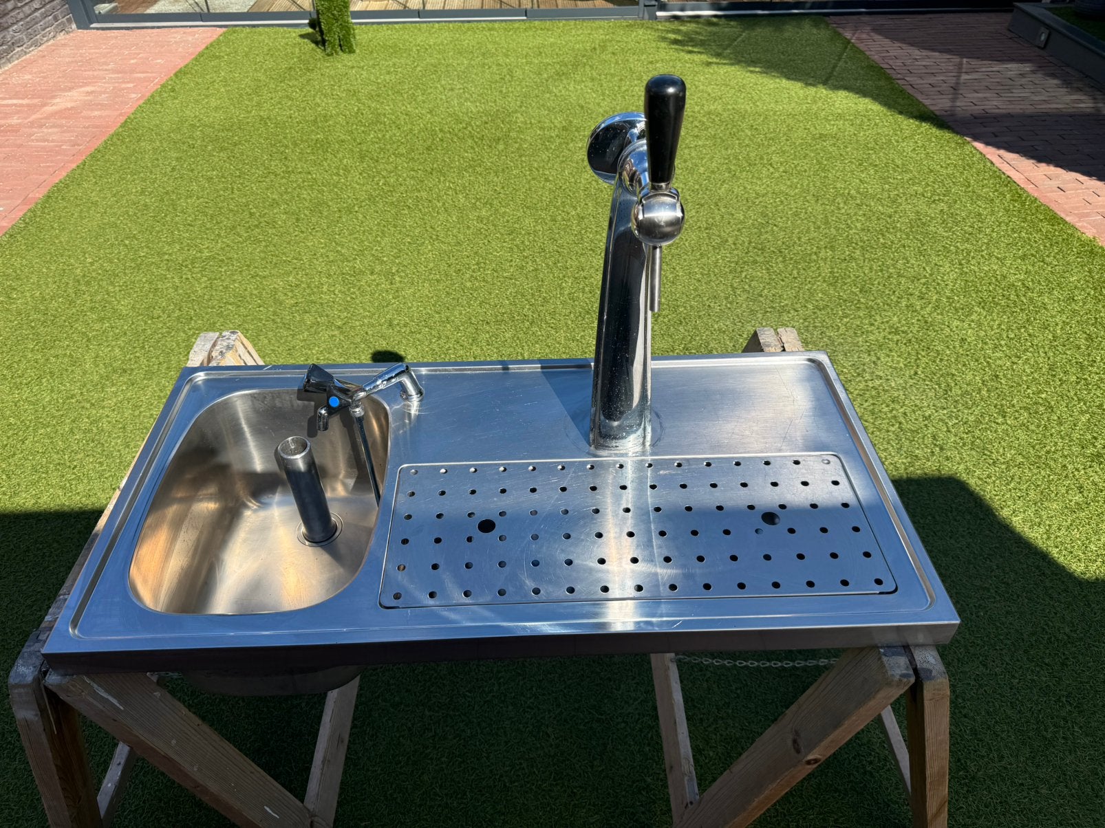 Lekblad, met spoelbak, thuistap, mancave, bar, waterkraan, Ophalen, Zo goed als nieuw