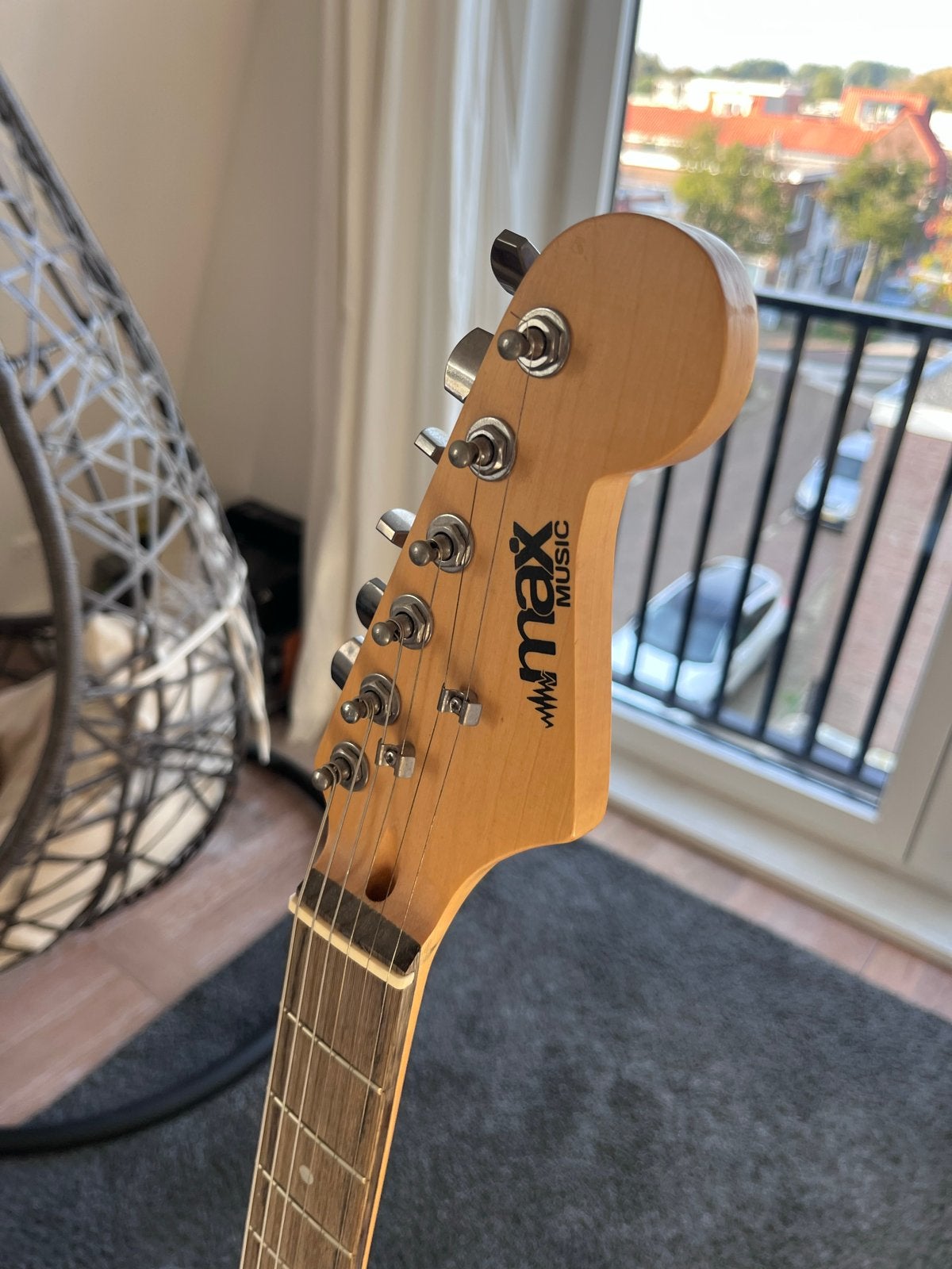 Foto 3 van Max Music elektrische gitaar met versterker
