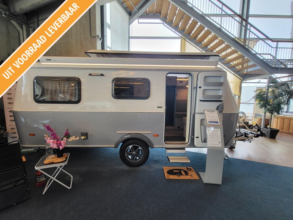 Eriba Touring 630; Urban uitvoering, uit voorraad, Caravans en Kamperen, Standaardzit, Schokbreker, Bedrijf, Tot en met 3