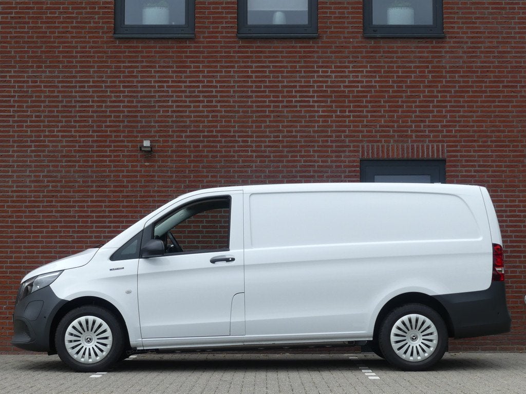 Mercedes-Benz eVito eVito 112 L2 60 kWh snelladen Camera/Nav, Stof, Gebruikt, 257 km, 116 pk