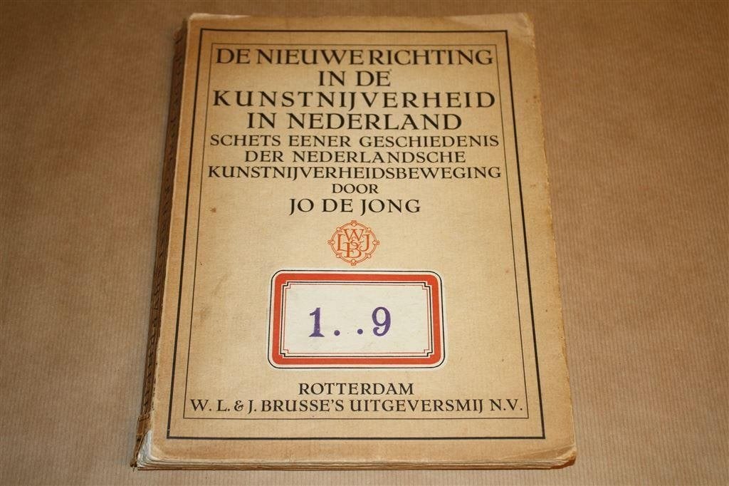 Nieuwe richting in kunstnijverheid. Gesch Nederland. 1929., Ophalen of Verzenden, Gelezen