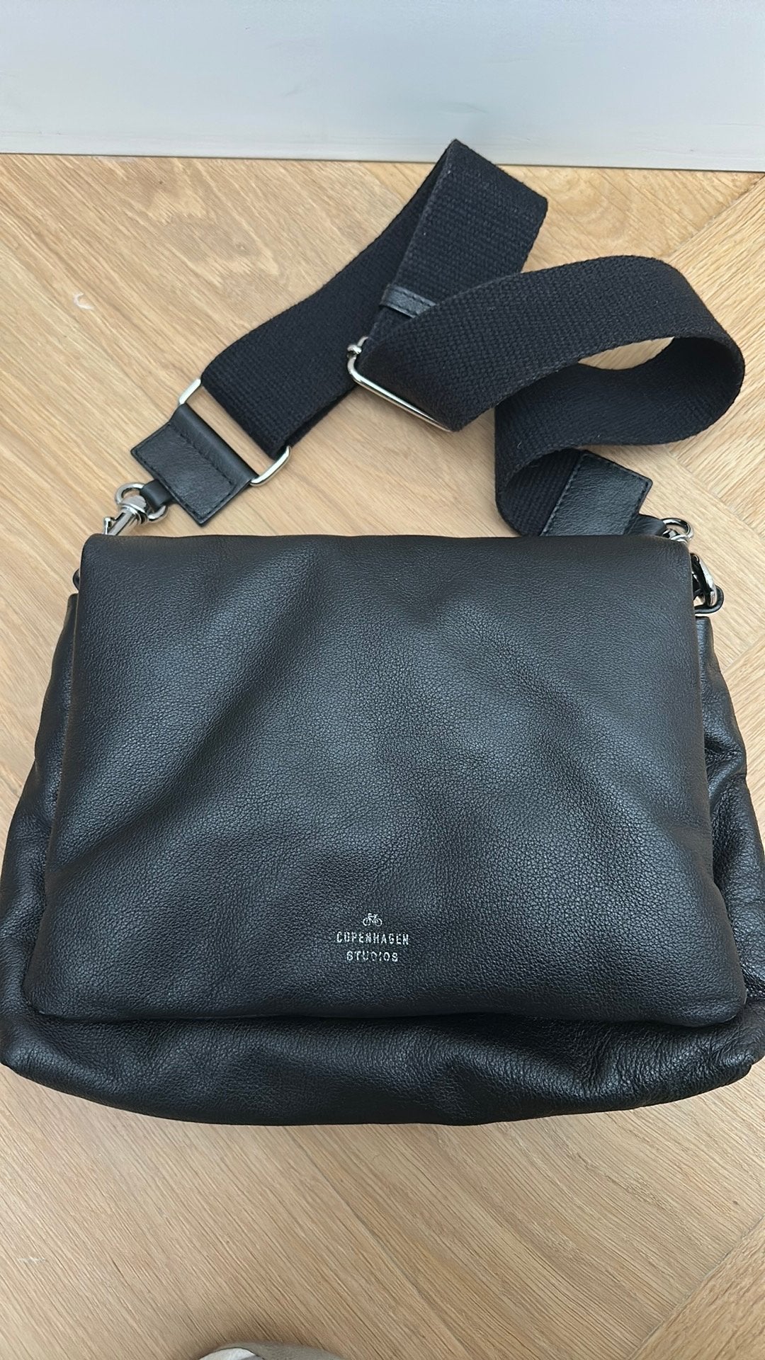 Zwarte leren tas Copenhagen Studios - Zeer ruim en mooi, Ophalen, Zo goed als nieuw, Zwart, Shopper