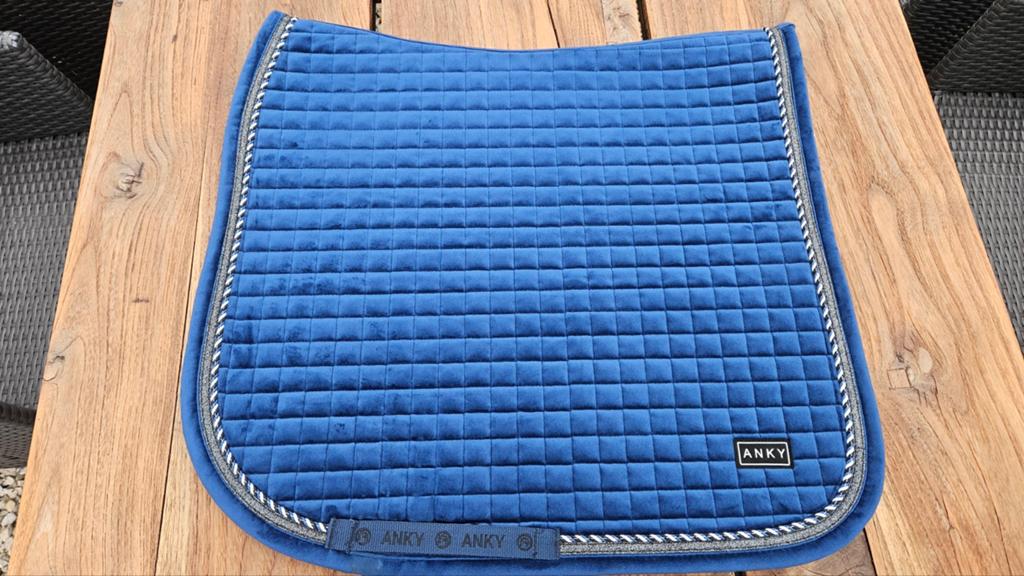 Mooi blauw Anky Velvet dressuurdekje, Dieren en Toebehoren, Paarden en Pony's | Dekens en Dekjes, Full (L), Fluweel, Dressuurdekje