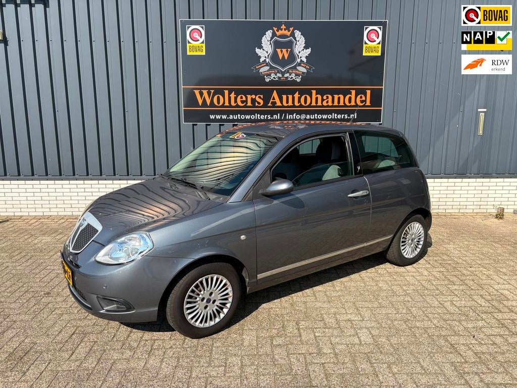 Lancia Ypsilon 1.2 Argento *AC, Auto's, Lancia, Bedrijf, Te koop, Ypsilon, ABS, Airbags, Airconditioning, Centrale vergrendeling