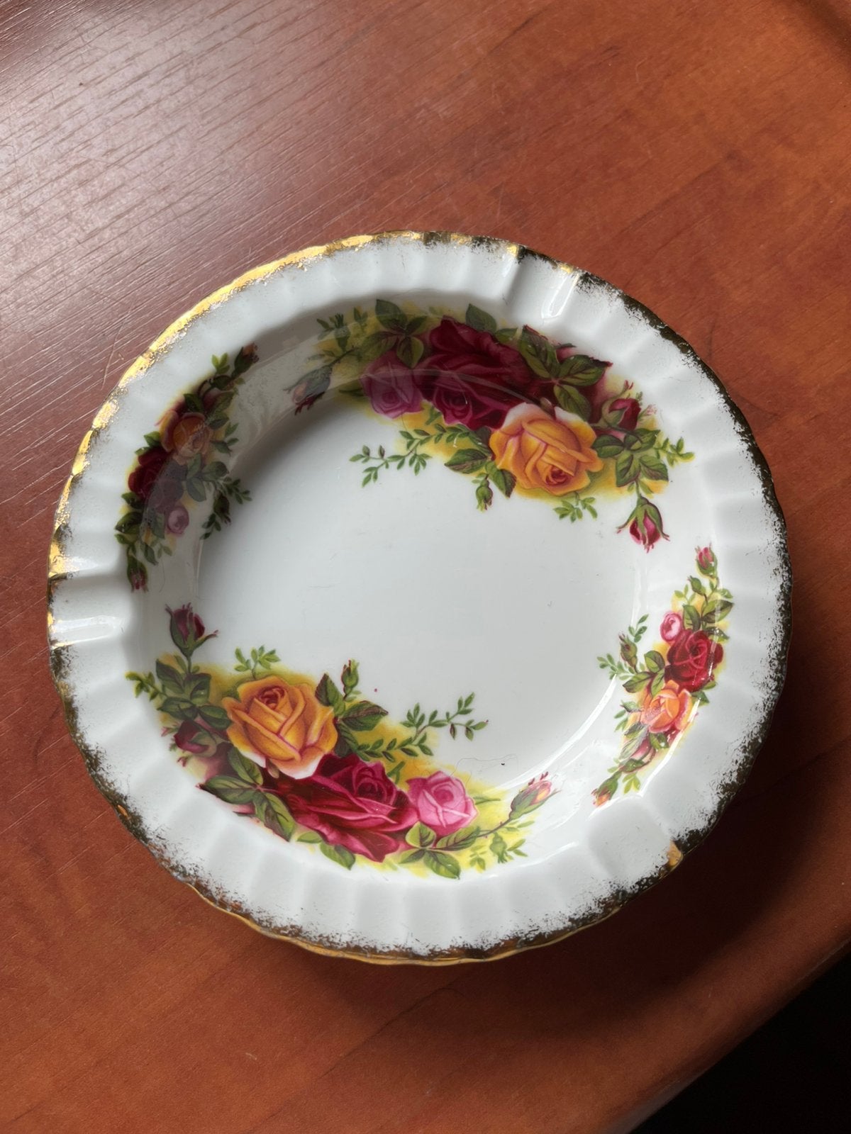 Royal albert asbak, Ophalen