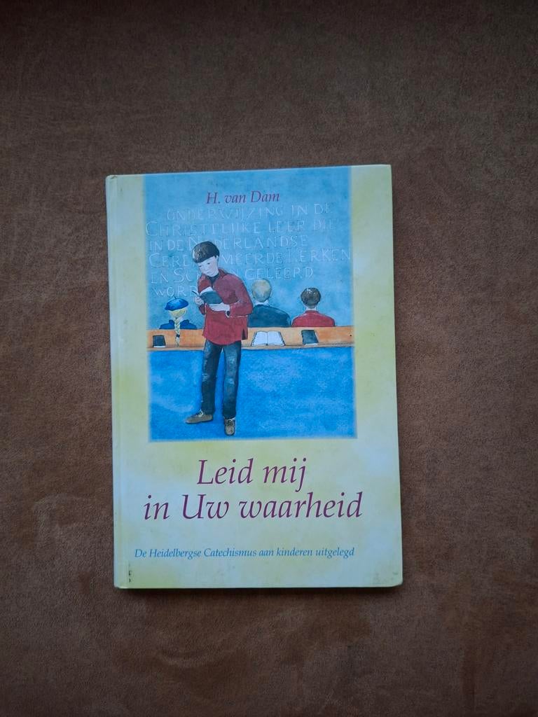 H. van Dam - Leid mij in Uw waarheid (over H.C.), Ophalen of Verzenden, Zo goed als nieuw, H. van Dam