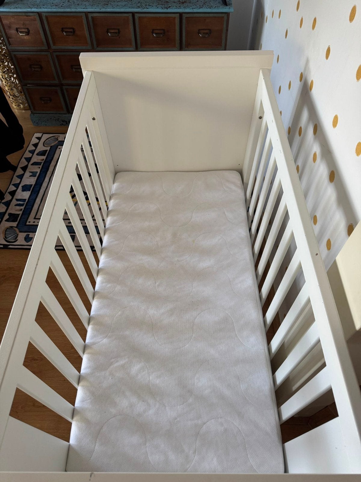 2x Wit Ledikant met Matras - Zo Goed als Nieuw, Ophalen of Verzenden, Zo goed als nieuw, Ledikant