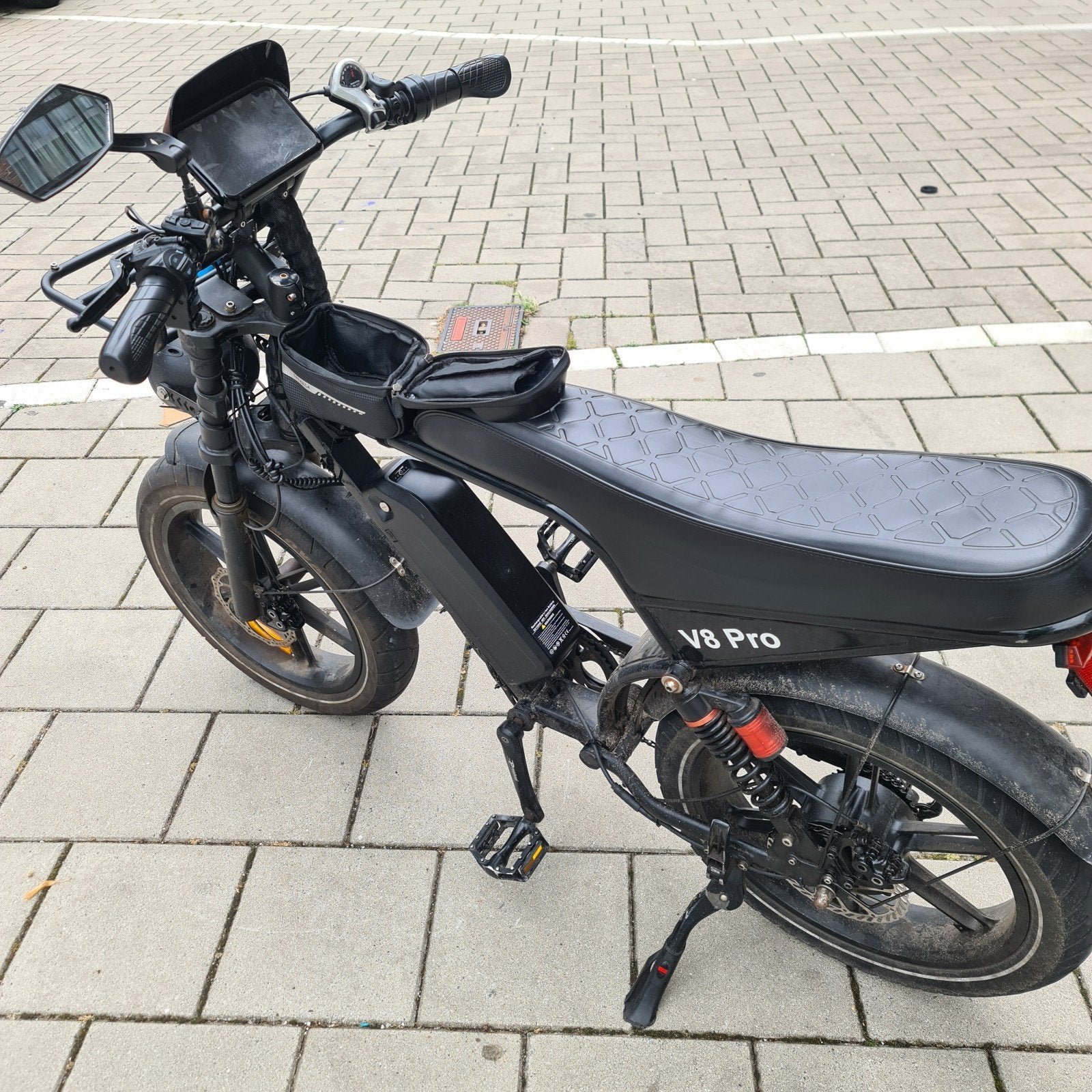 Ouxi V8 Pro met dubbele accu en vele upgrades, Ophalen