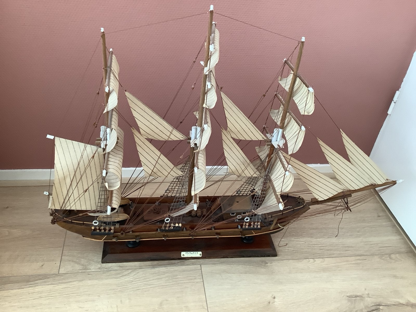 Gedetailleerd model van Fragata Siglo XVIII, Verzamelen, Ophalen, Gebruikt