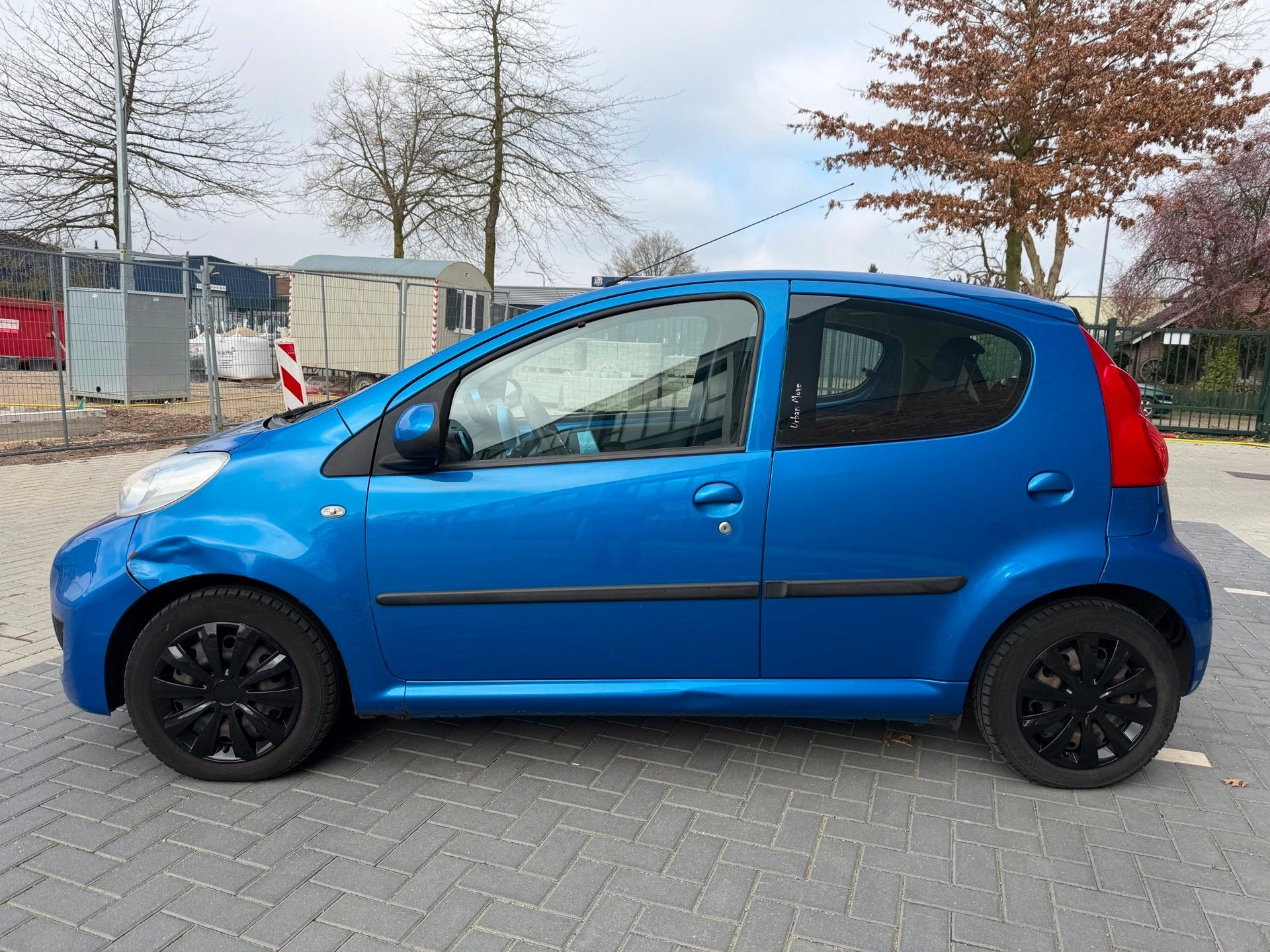 Peugeot 107 1.0-12V Urban Move, Auto's, Voorwielaandrijving, Gebruikt, 68 pk, Origineel Nederlands