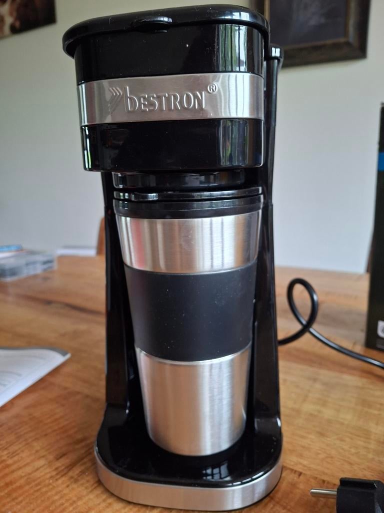 Bestron Koffiezetapparaat met Thermobeker - Zwart/RVS, Ophalen, Afneembaar waterreservoir, Koffiemachine, Gemalen koffie
