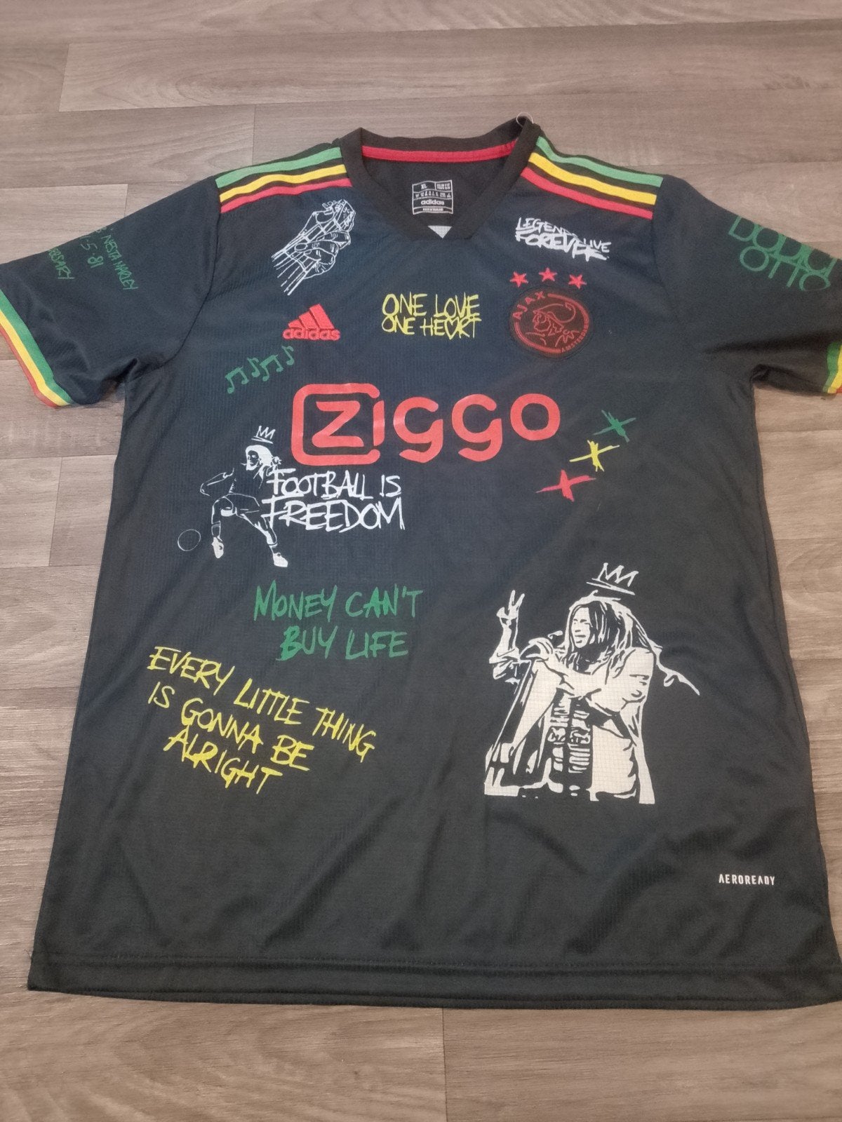 Ajax Amsterdam Voetbalshirt - Bob Marley Editie - Maat XL, Zwart, Maat 56/58 (XL), Ophalen of Verzenden, Zo goed als nieuw