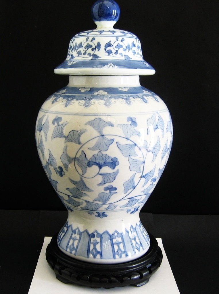 Chinese porseleinen vaas + deksel  -  776, Antiek en Kunst, China, Ophalen