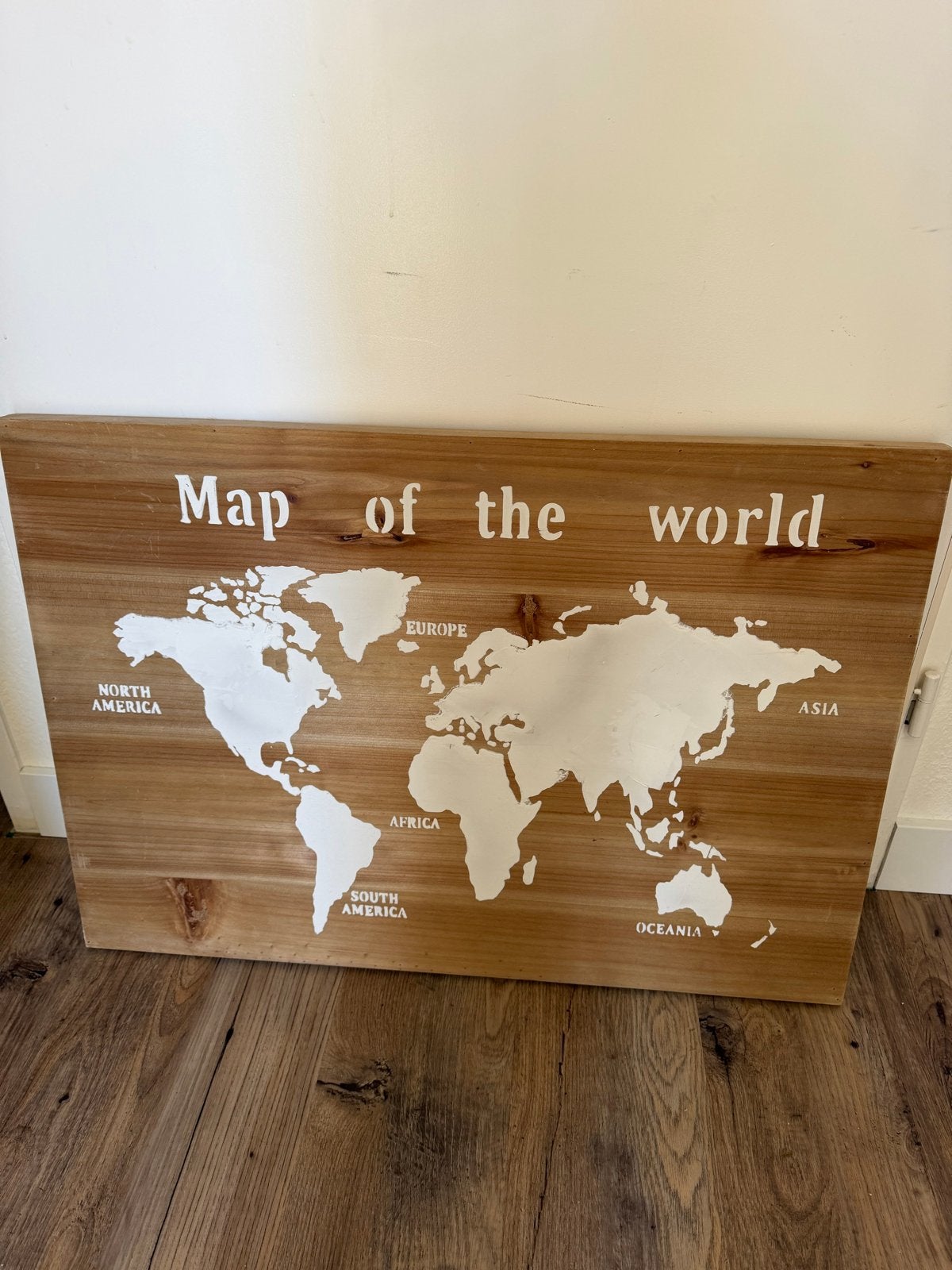 Schilderij wereldkaart houtlook - Map of the World, Antiek en Kunst, Kunst | Schilderijen | Klassiek, Ophalen, Overige stijlen