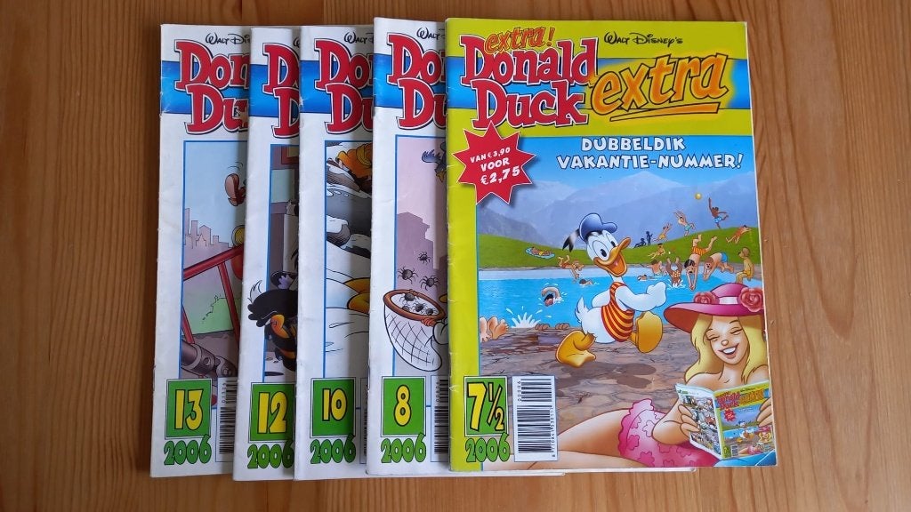 Donald Duck Extra - 2006 (6x), Boeken, Meerdere stripboeken, Ophalen of Verzenden, Gelezen
