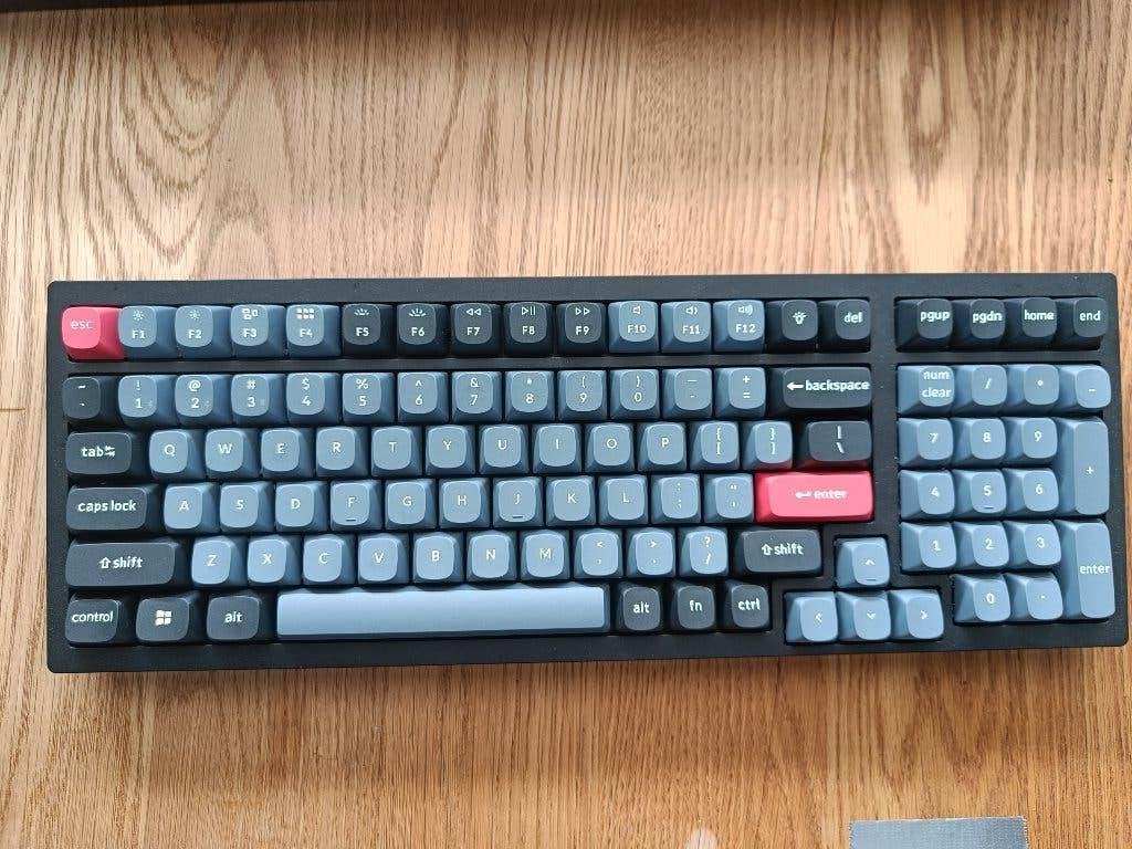 Keychron K4 Pro, Keychron, Hot-swappable, Ophalen of Verzenden, Zo goed als nieuw