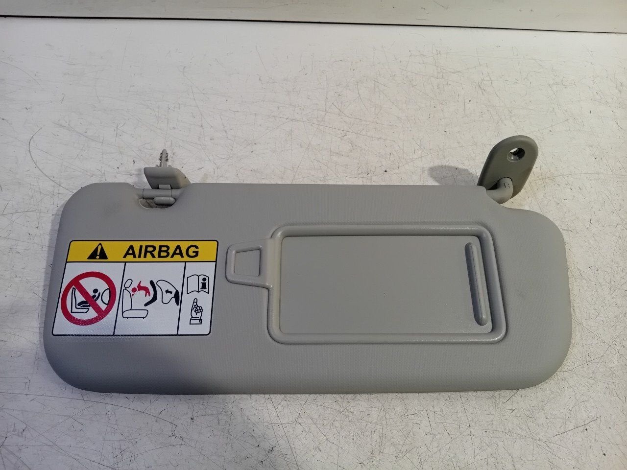 Zonneklep rechts Kia Stonic, Auto-onderdelen, Interieur en Bekleding, Onderdelen@venauto.nl, Van der Ven Autorecycling B.V., Ettenseweg 76, 4706 PB Roosendaal, The Netherlands