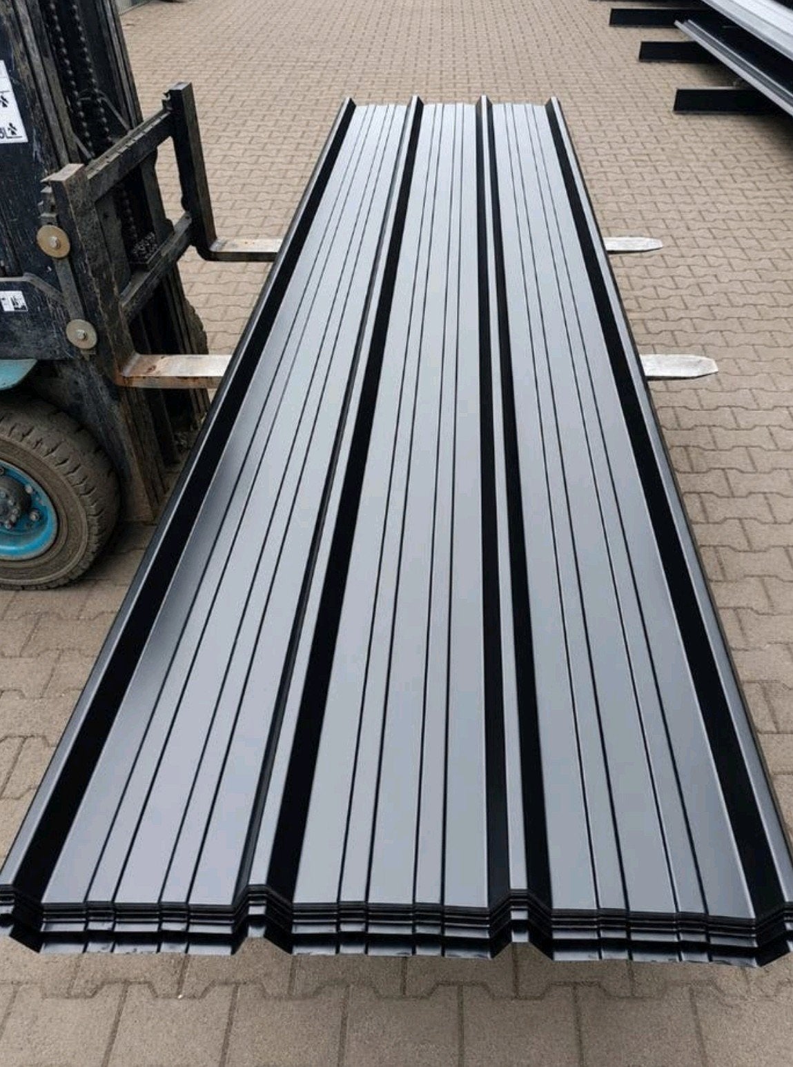 Nieuwe Zwarte Damwandplaten - 3m & 4m lang, 1m breed
