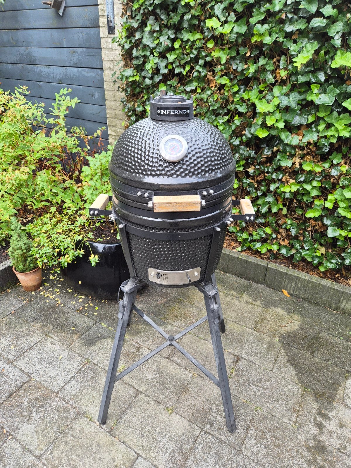 Kamado BBQ Inferno met hoes, Ophalen