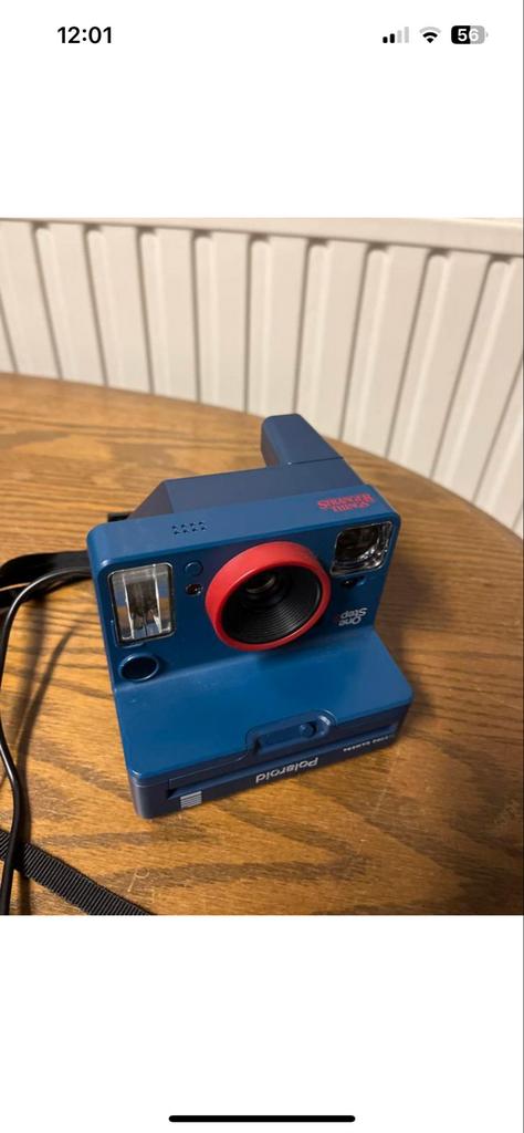 Polaroid OneStep 2 Stranger Things Edition, Audio, Tv en Foto, Fotocamera's Analoog, Zo goed als nieuw, Polaroid, Ophalen