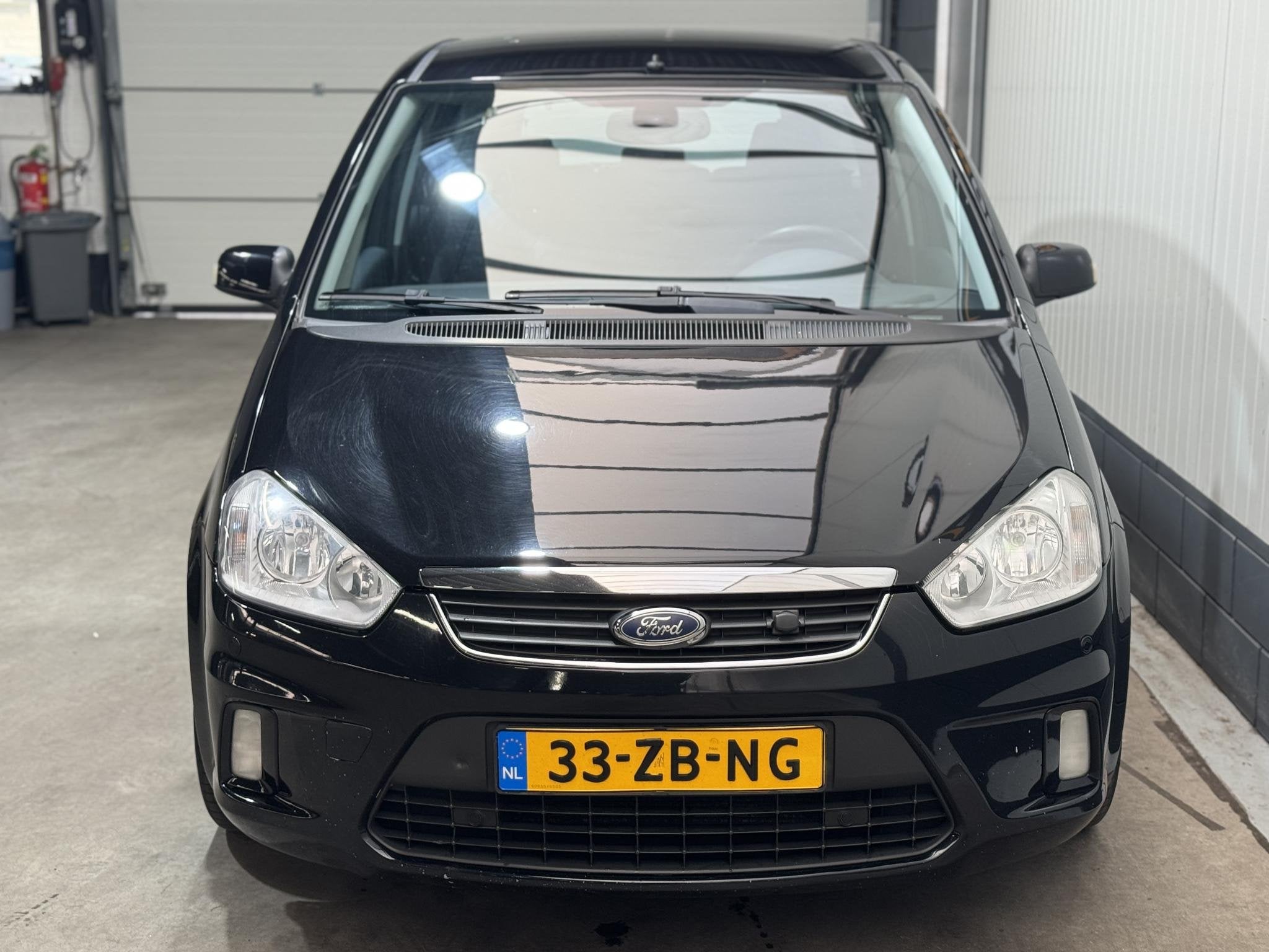 Ford C-Max 1.8-16V Titanium Flexifuel, Auto's, Voorwielaandrijving, Gebruikt, 4 cilinders, Zwart
