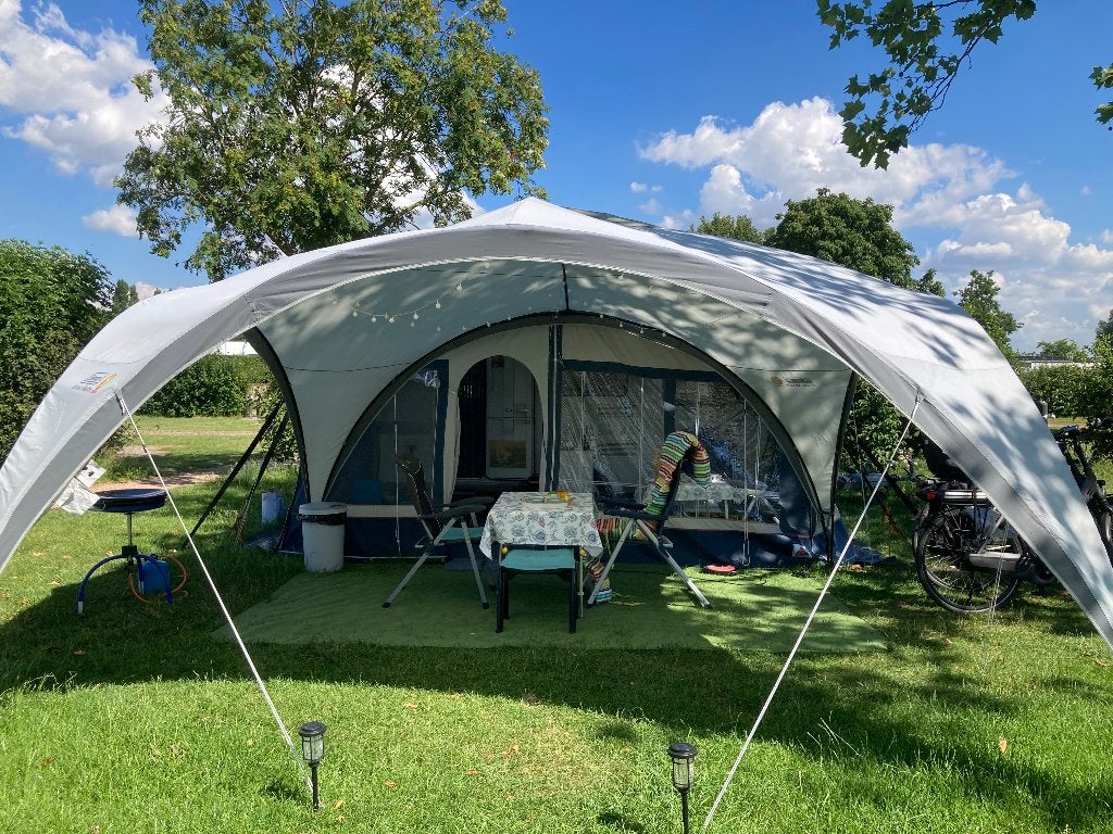 Caravan knaus sudwind gold edition, Treinzit, Dwarsbed, Particulier, 4 tot 5 meter