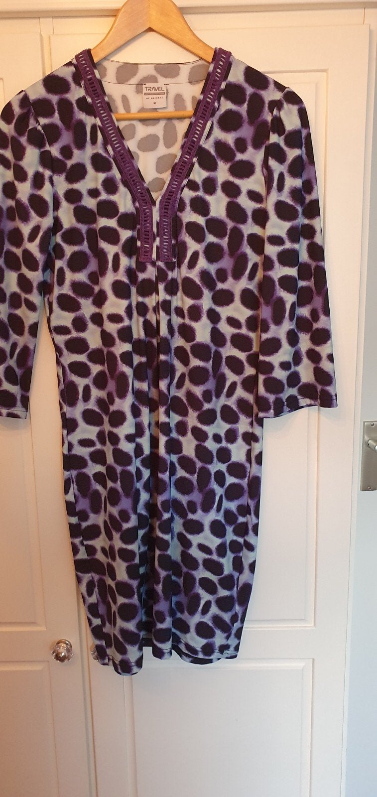 Travel by Maicazz jurk met dierenprint, maat M, Kleding | Dames, Jurken, Maat 38/40 (M), Travel by Maicazz, Paars, Ophalen of Verzenden
