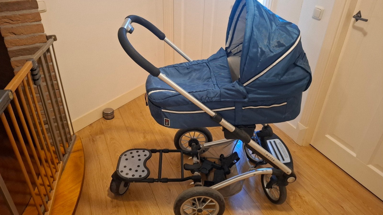 Mutsy Sports Baby 01 Team Kinderwagen - Blauw, Ophalen of Verzenden, Gebruikt, Mutsy, Verstelbare duwstang