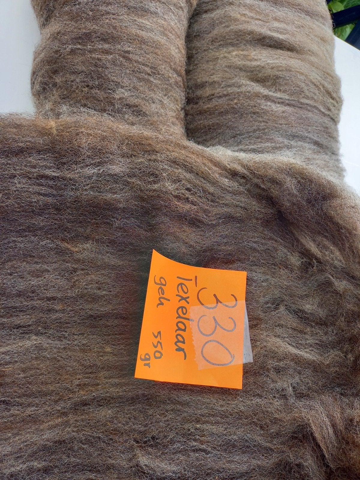 nr 330 Gekaarde ongewassen Texelaar wol kaardvlies, Ophalen of Verzenden, Gebruikt