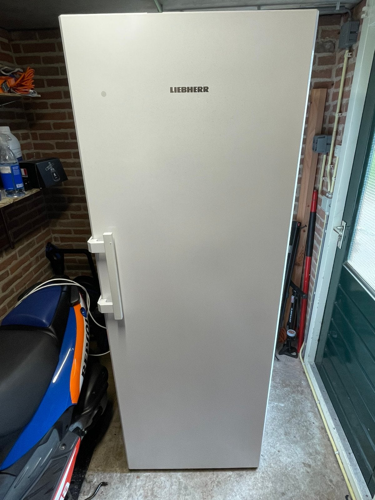 Liebherr BluPerformance Nofrost vriezer 8 lades 360l, Witgoed en Apparatuur, Vriezers en Diepvrieskisten, 160 cm of meer, Zo goed als nieuw