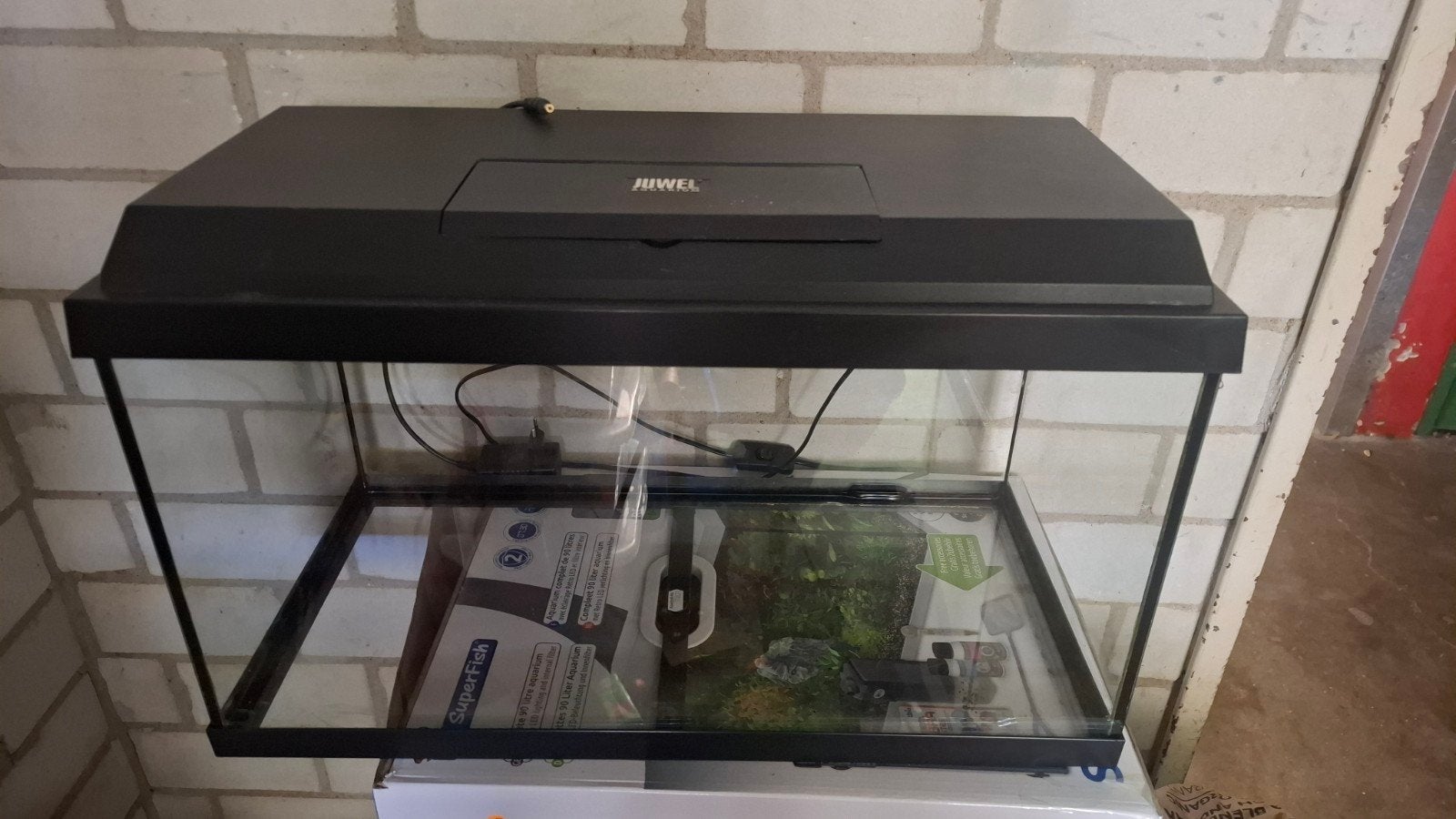 Juwel aquarium, Ophalen