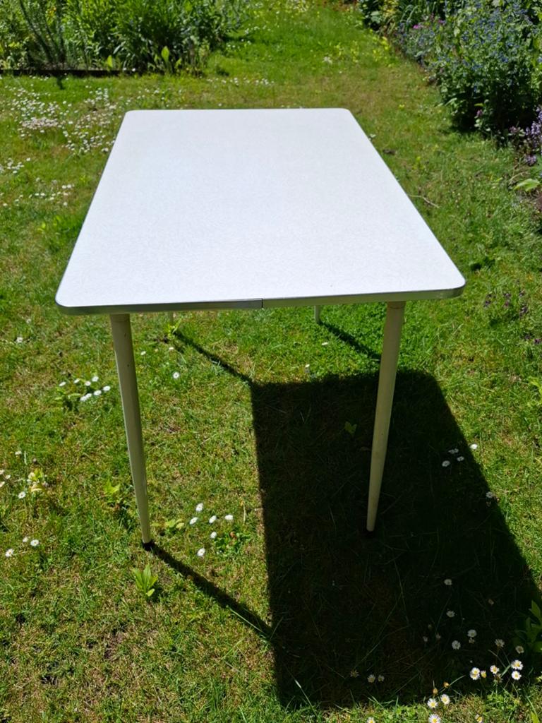 Vintage witte eettafel / keukentafel Brabantia formica, Huis en Inrichting, Tafels | Eettafels, Ophalen, Overige materialen, Gebruikt