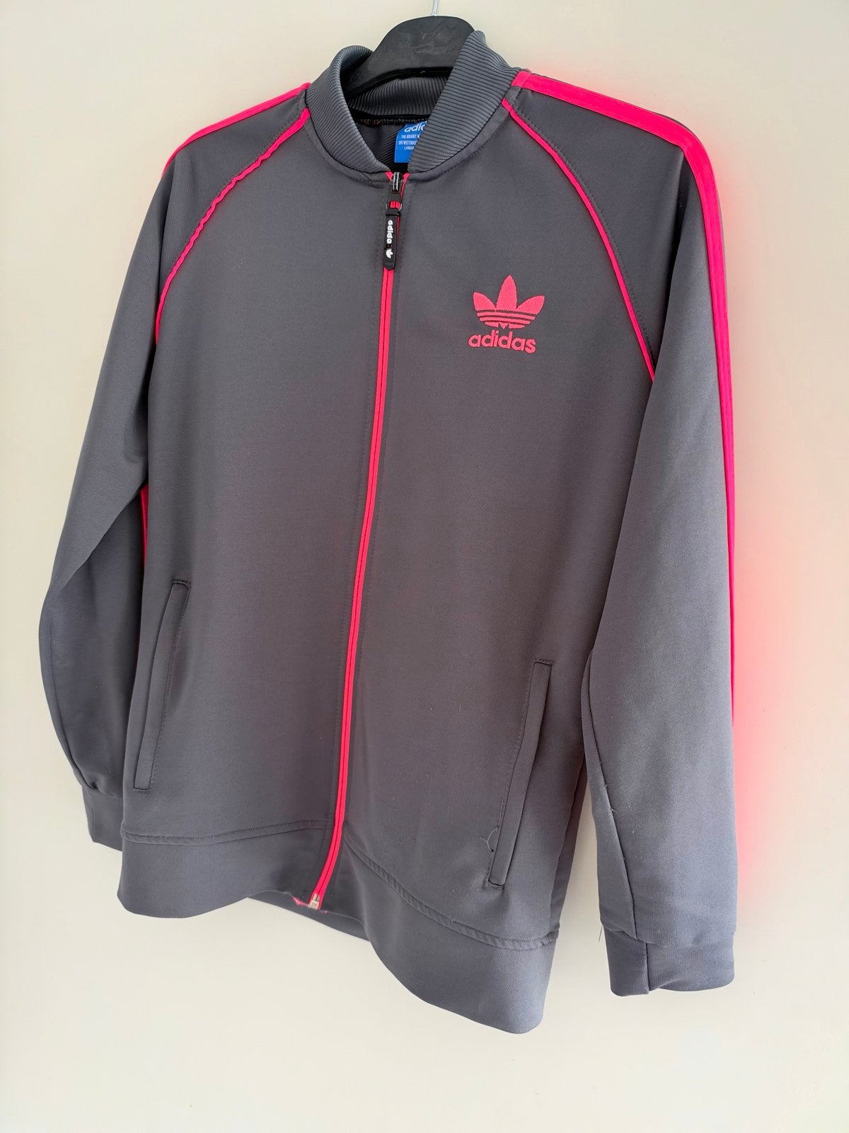 Adidas trainingsjack grijs met roze strepen - Maat S, Verzenden, Zo goed als nieuw