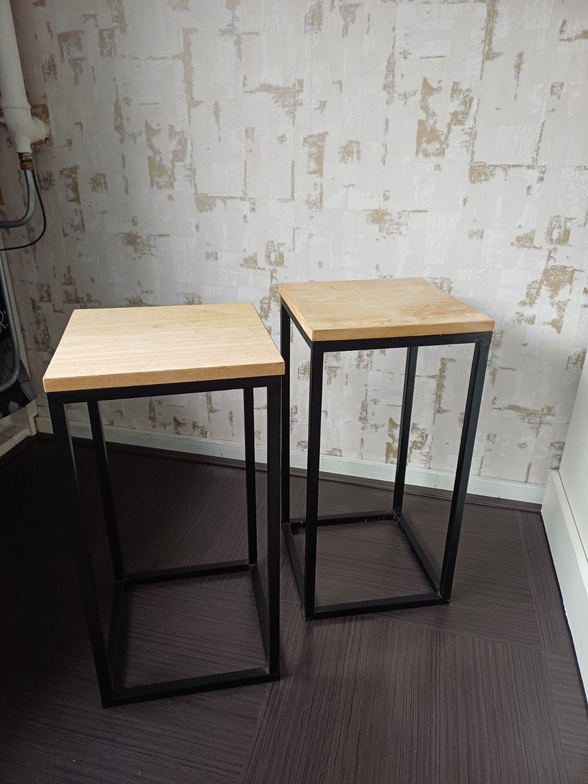 Set van 2 industriële bijzettafels - Hout en Metaal, Minder dan 55 cm, Gebruikt, Vierkant, Industrieel