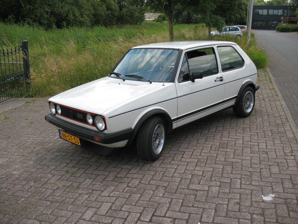 Volkswagen Golf 1.8 GTI 1983, Voorwielaandrijving, Stof, Zwart, 4 cilinders
