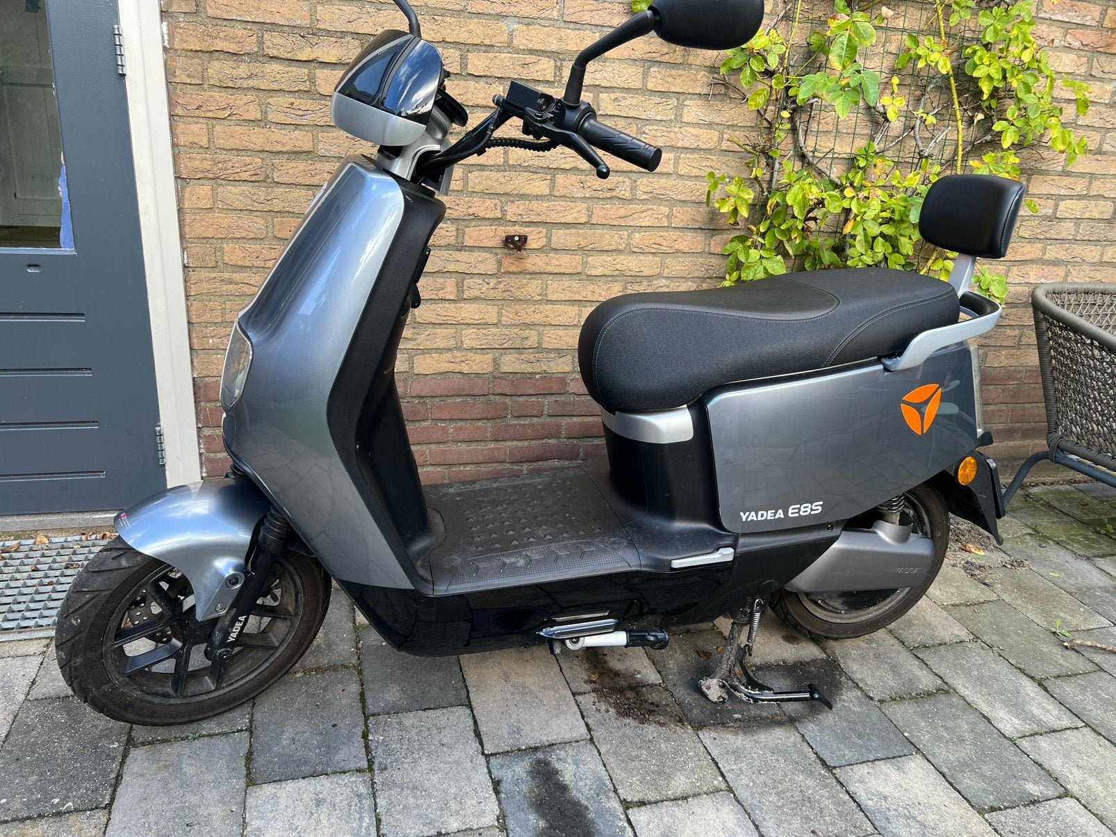 Yadea E8S elektrische scooter, Ophalen, Zo goed als nieuw, Elektrisch