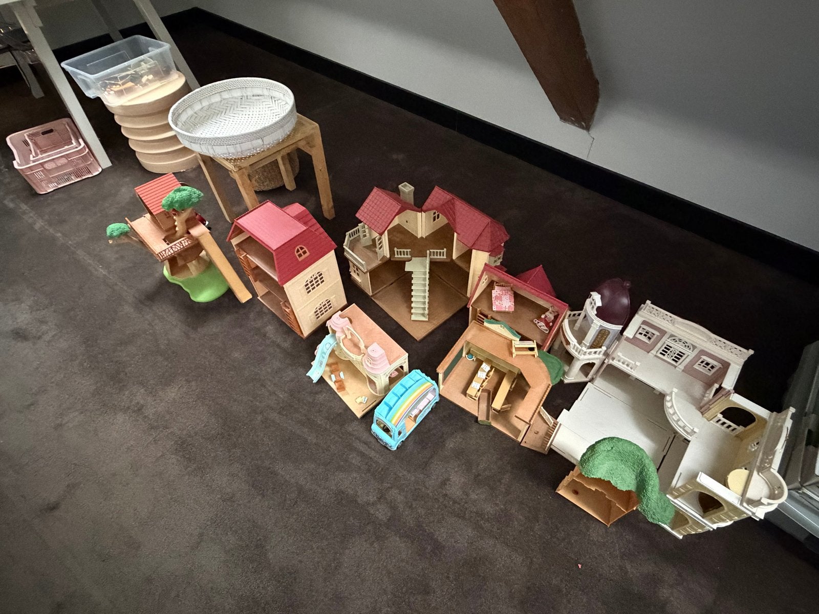 Grote Sylvanian Families set met huizen en meubels, Kinderen en Baby's, Speelgoed | Poppenhuizen, Ophalen of Verzenden, Gebruikt