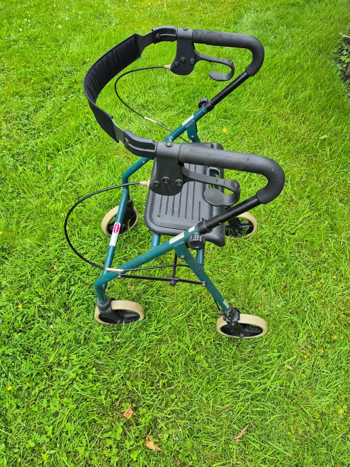 rollator  te koop nu voor  40 euro, Ophalen of Verzenden, Opvouwbaar, Zo goed als nieuw