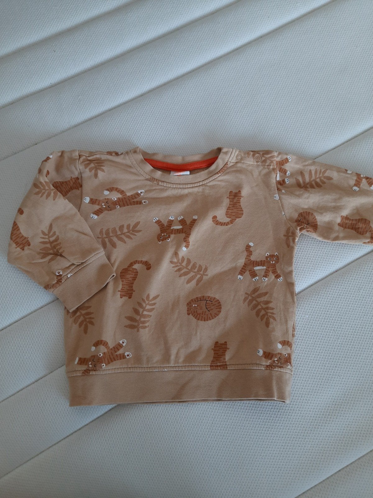 Hema trui maat 86 beige/licht oranje met kattenprint, Kinderen en Baby's, Babykleding | Maat 86, Gebruikt, Ophalen of Verzenden