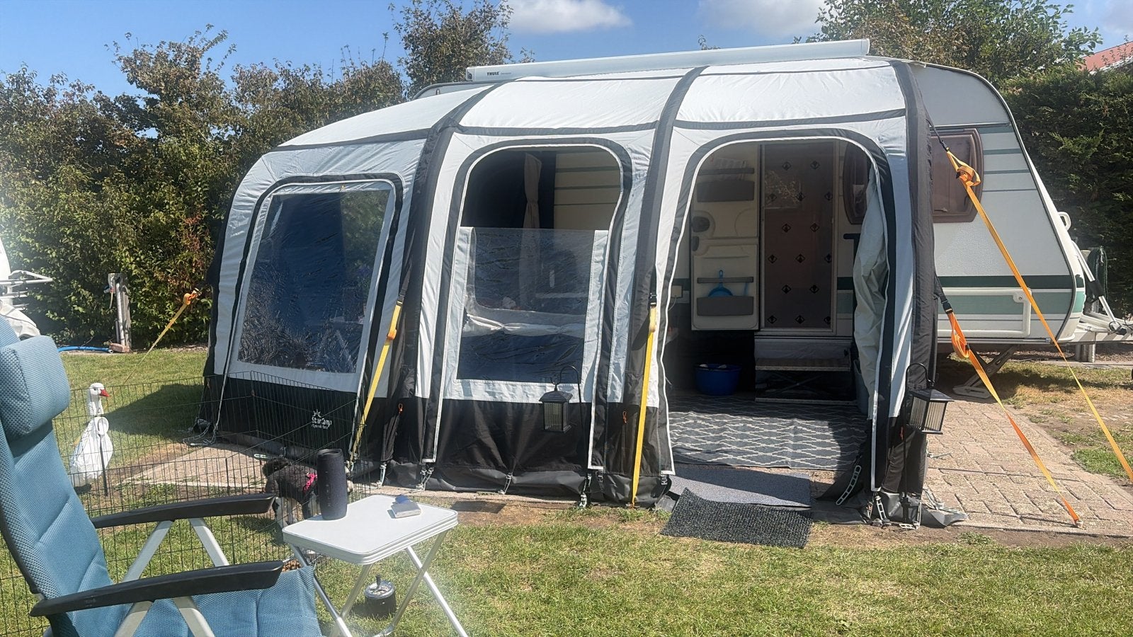 Dorema Mistral 2.80 met Cosy Corner voortent, Caravans en Kamperen, Ophalen, Zo goed als nieuw