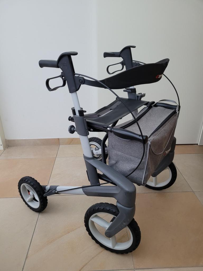 Rollator Topro olympos ATR (M) z.g.a.n, Diversen, Ophalen, Opvouwbaar, Zo goed als nieuw