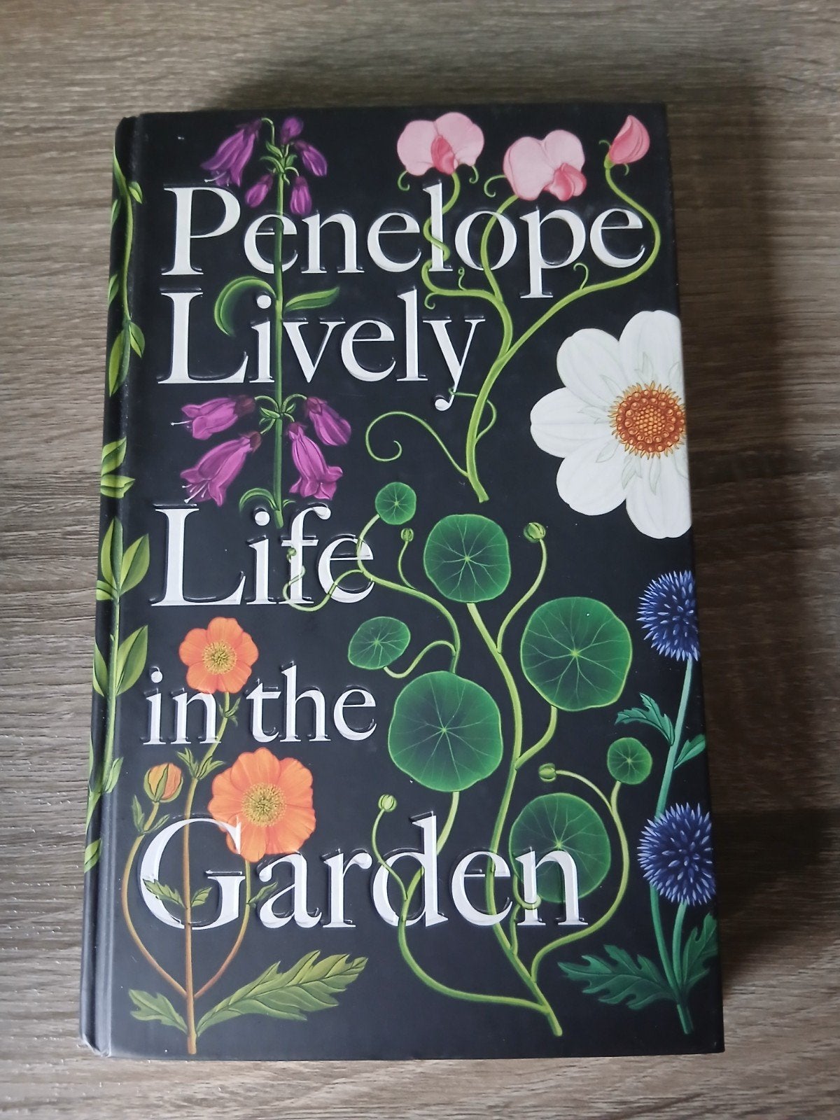 Life in the garden, Ophalen of Verzenden, Zo goed als nieuw